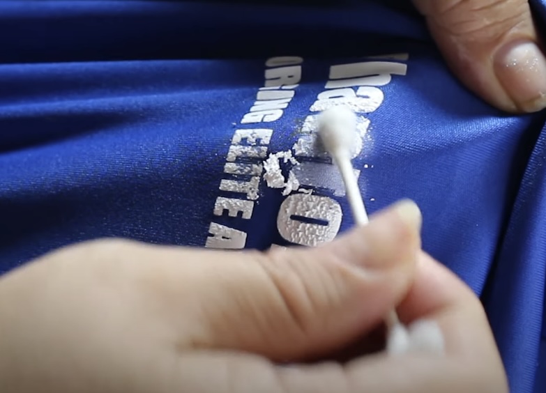 Fun & Easy Guide: How to Remove Screen Printing from Clothing